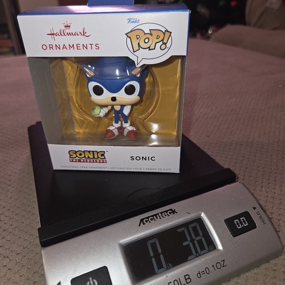 Hallmark Sonic the Hedgehog Emerald Funko POP Christmas Ornament New In Box 2025 - Picture 13 of 14
